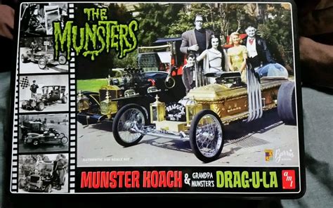 Munsters model car kits in tin Dragula and coach models | Car model, The munsters, Model car kits