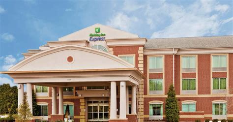 Holiday Inn Express Hotel Memphis Medical Center Midtown, Memphis ...