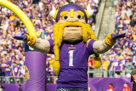 What is Minnesota Vikings mascot Viktor salary?