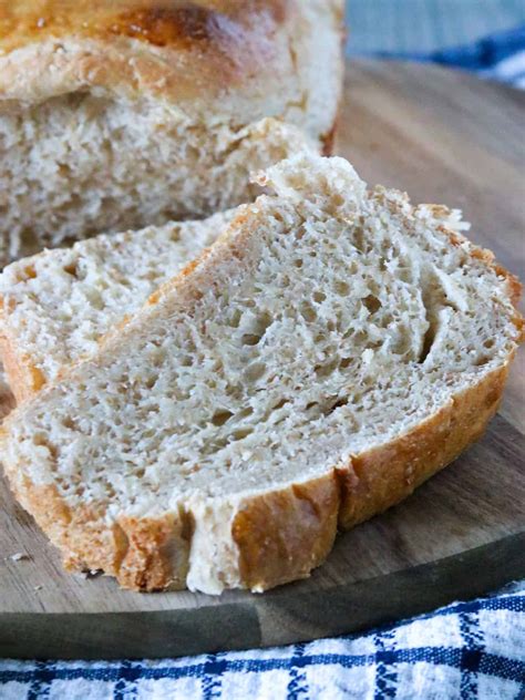 Whole Wheat Buttermilk Loaf Bread | Woman Scribbles