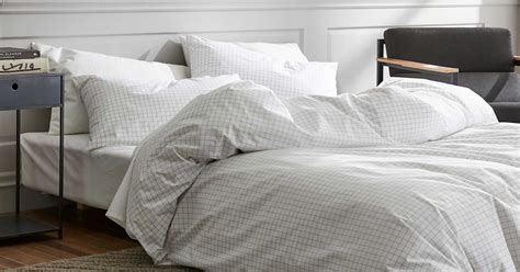 Brooklinen Reviews: We Tested Their Best-Selling Bedding - PureWow