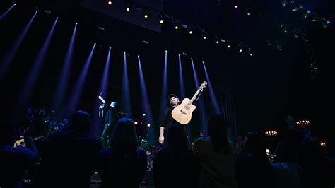 Garth Brooks | “I HAVE MISSED THIS SO MUCH!” - GARTH BROOKS RETURNS TO CAESARS COLOSSEUM FOR ...