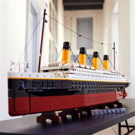 LEGO® Titanic 10294 LEGO® Icons Buy Online At The Official LEGO® Shop ...