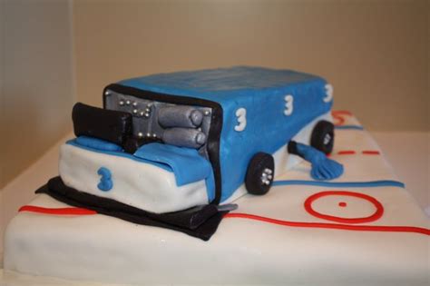 Two Sweet Bakery: Zamboni Cake