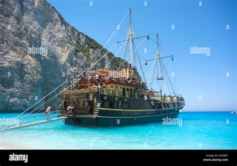 Pirate ship at shipwreck beach on Zakynthos, Greece Stock Photo - Alamy