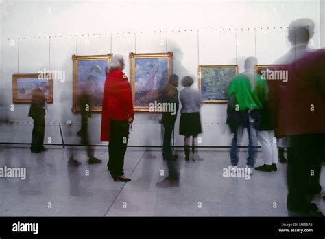 MUSEUM VISITORS MUSEE D'ORSAY IMPRESSIONISTS PARIS FRANCE - 160339 DEG002 HARS PERSONS Stock ...