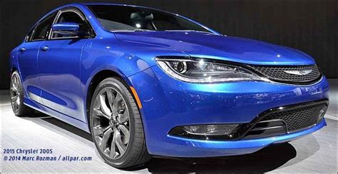 2015 Chrysler 200 cars: Models, colors, features, specifications