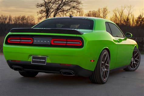 2015 Dodge Challenger Pictures - 337 Photos | Edmunds