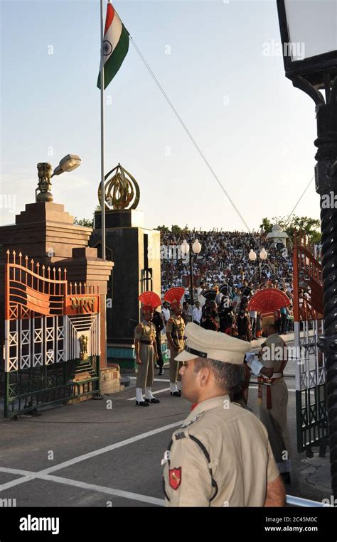 Wagah-Attari border ceremony, India Stock Photo - Alamy