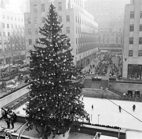 Christmas in Rockefeller Center: Christmas at Rockefeller Center Photo ...