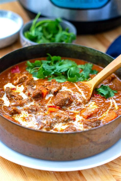 Instant Pot Lamb Curry With Tomato & Coconut