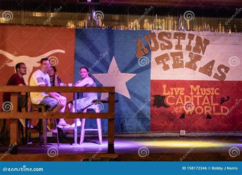 Austin Texas 6th Street Music Scene 7/19/19 - Bar Scene Fotografia Editoriale - Immagine di ...