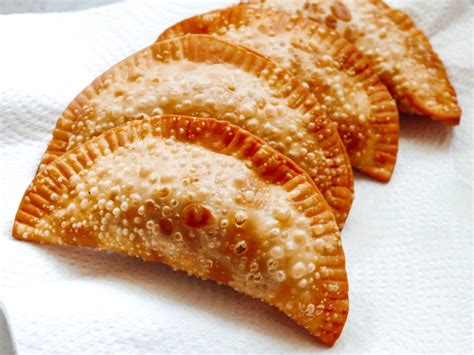 Shortcut Puerto Rican-Style Picadillo Empanadas Recipe (Empanadillas ...