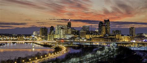 Saint Paul, MN Skyline at Dusk – The WICT Network Midwest