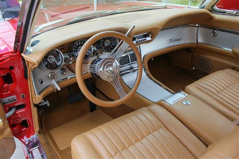 1962 FORD THUNDERBIRD CUSTOM COUPE - Interior - 237070