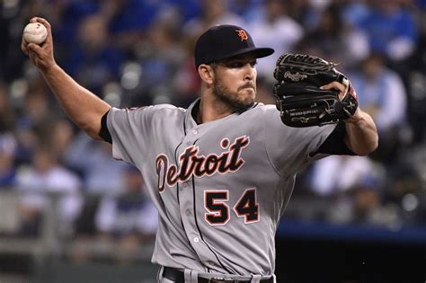 Detroit Tigers 2018 roster breakdown: Options, service time, and free ...