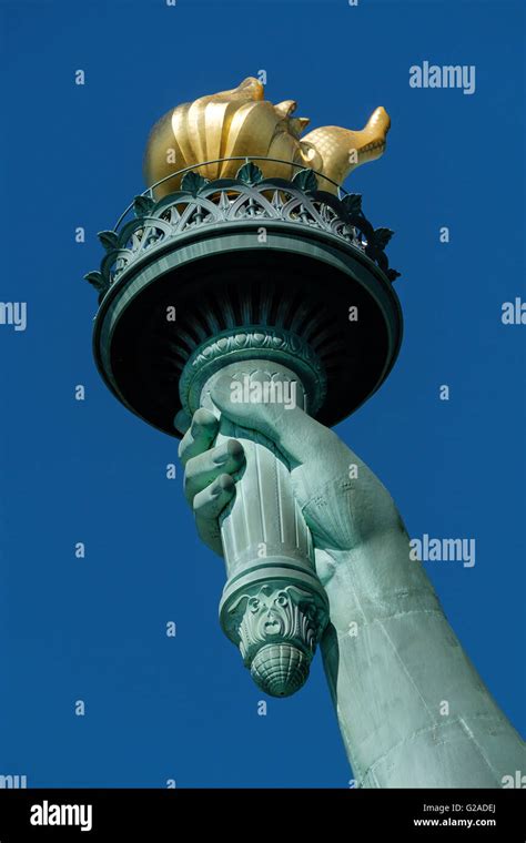 Statue of liberty torch hi-res stock photography and images - Alamy