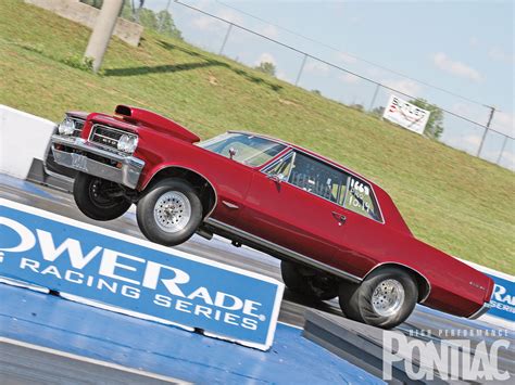 2009 Pontiac Drag Race And Car Show - High Performance Pontiac Magazine