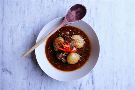 Semur (Indonesian Beef Stew) — Tasia & Gracia