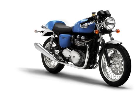 TRIUMPH Thruxton 900 (2004-2005) Specs, Performance & Photos ...