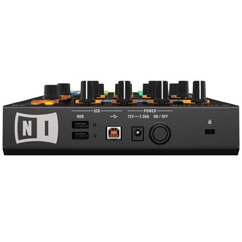 Native Instruments Traktor Kontrol D2