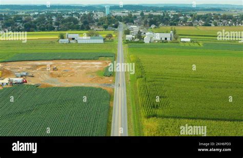 Amish woman Stock Videos & Footage - HD and 4K Video Clips - Alamy