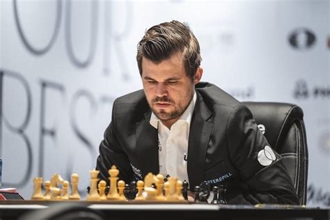 World Chess Champion Magnus Carlsen decides not to defend his title