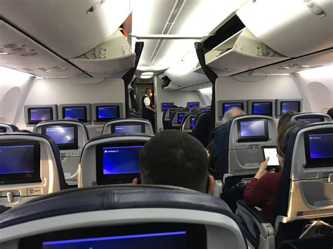 Review: Aeromexico 737 Economy Class - Guadalajara to SFO - TravelUpdate