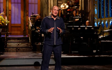 Woody Harrelson Goes Anti-Vax During 'SNL' Opening Monologue - TrendRadars