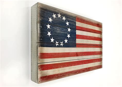 Amazon.com: Reflective Art Betsy Ross Flag Wood Panel With Silhouette ...