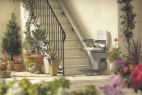 Wheelchair Assistance | Stair chair lifts rental