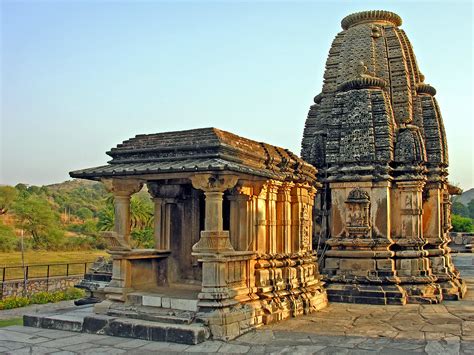 127 temples in Udaipur, famous Udaipur temples, list of all temples in ...