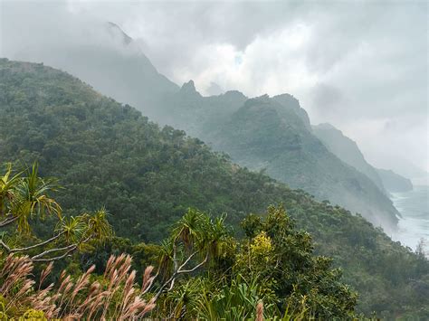 Epic Hike Along Kauai's Na Pali Coast — Kate Rebel