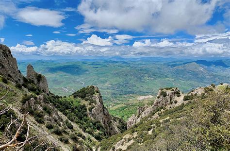 Sicily Walking Holidays :: Walking in the Madonie Mountains | Esplora