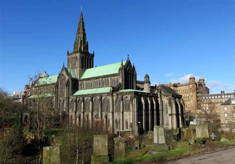 Glasgow Cathedral | Isolated Traveller