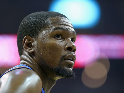 Kevin Durant wins the NBA MVP title by wide margin - CBS News