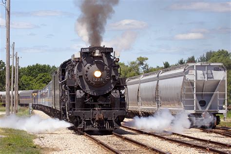 Pere Marquette #1225 "Polar Express" loco pulls excursions July 21-22 - Trains Magazine - Trains ...