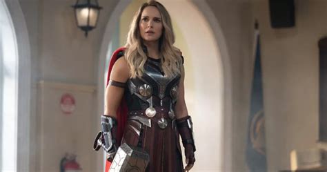 Marvel Actress Natalie Portman Confirms Having an Actual Thor Hammer