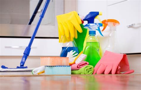 How to Set Rates for Cleaning Houses | ThriftyFun