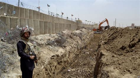 Pakistan Building Fence Along Border with Afghanistan