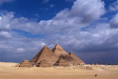 Seven Wonders of the World: The Great Pyramid at Giza Cairo, Egypt