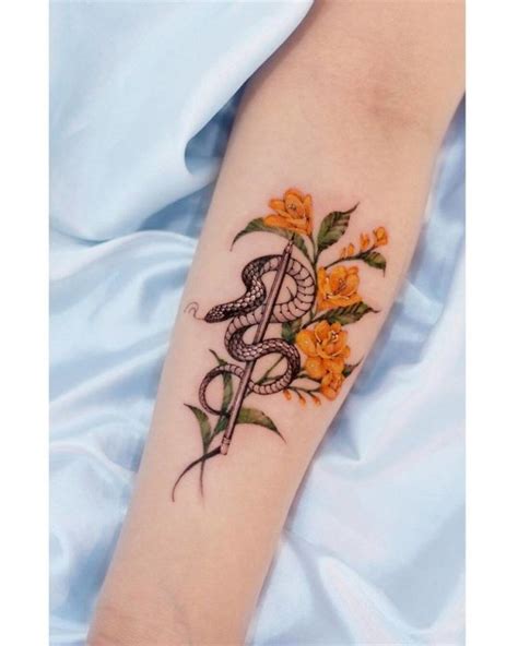 20+ Beautiful Freesia Flower Tattoo Ideas For Females – EntertainmentMesh