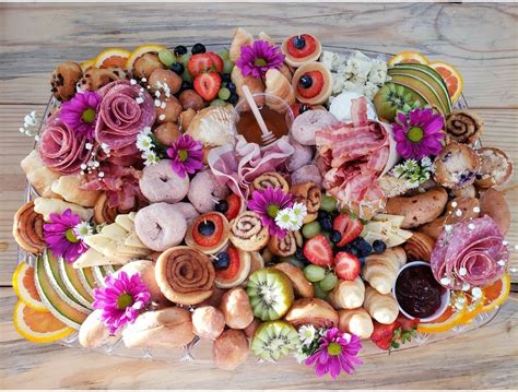 Boozy Brunch Box/Platter – Let's Graze And Wine