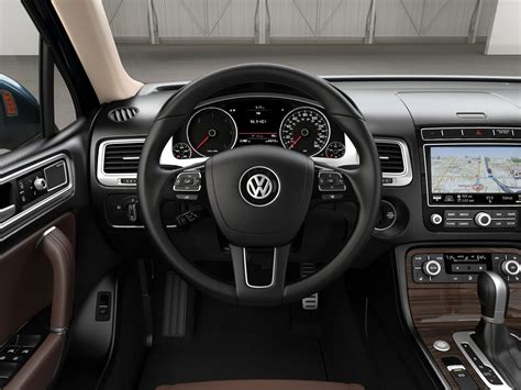 2015 VW Touareg TDI Executive Trim Features | Volkswagen #VolkswagenTouareg | Volkswagen touareg ...