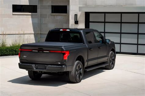 2024 F150 Platinum Black Out - Eleen Bertina