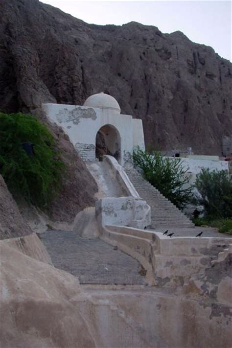 Part of one of the tanks | Crater | Aden | Travel Story and Pictures from Yemen