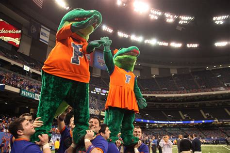 Mascot Monday: Albert and Alberta | KC College Gameday