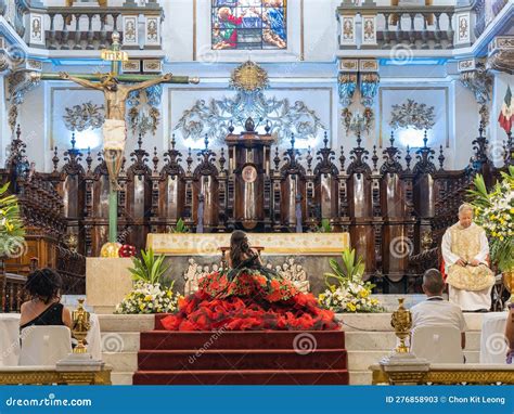 Interior View of the Guadalajara Cathedral Editorial Stock Photo ...