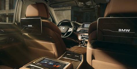 Step Inside the 2021 BMW 7 Series Interior | 7 Series Seating Capacity