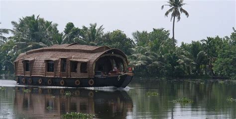 Kerala Houseboat Tour Package